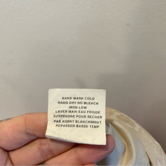 Studio Jax Cream Floral Crop Shirt sz 12 - Picture 5 of 6